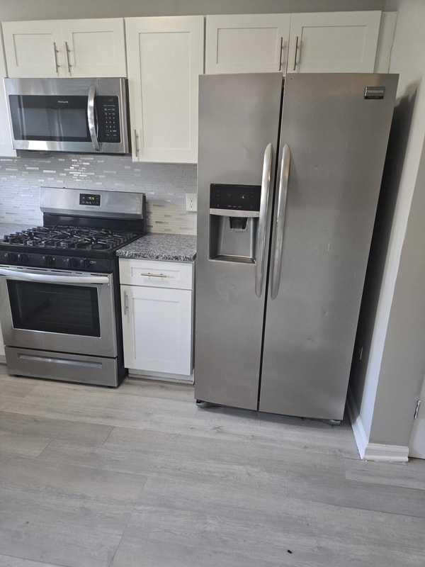 Building Photo - 264 Linton St