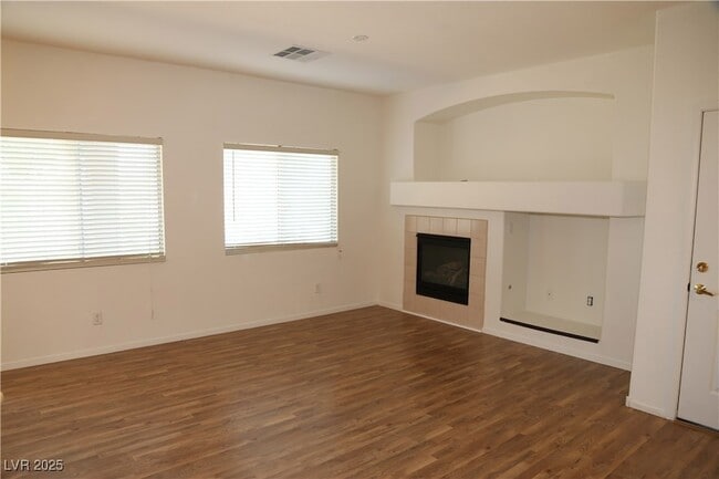 Building Photo - 2505 April Breeze Ln