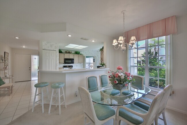 Building Photo - 654 Wiggins Lake Dr