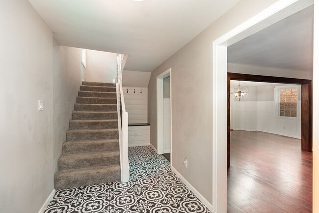 Building Photo - 4 Bedroom home in historic downtown Carlisle, PA!