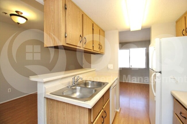 Building Photo - 12123 W Bell Rd