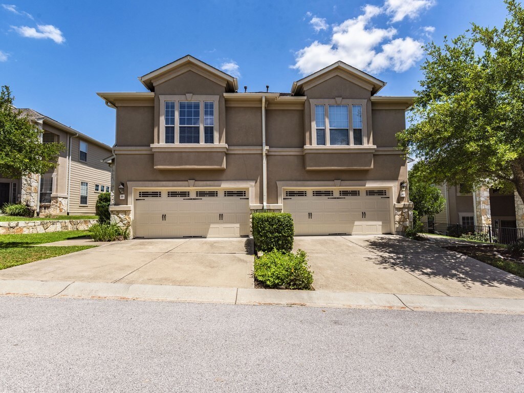 Foto principal - 7901 Southwest Pkwy