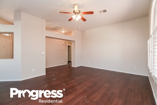 Building Photo - 460 Wright Way