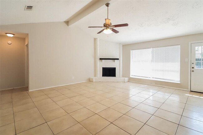 Foto del edificio - 4430 Rosegate Dr