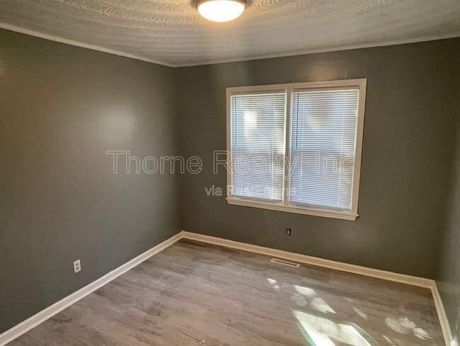 Foto del edificio - 1404 Forest St