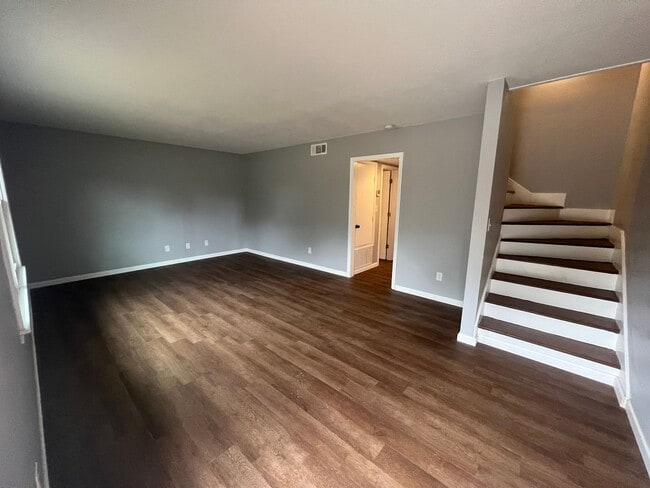 Photo - 455 30th Place Apartment