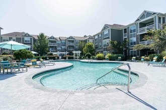 Building Photo - View at Legacy Oaks