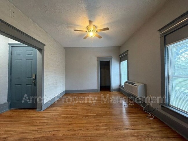 Building Photo - 738 N 25th St