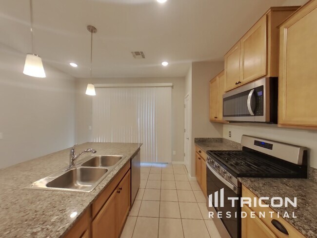 Foto del edificio - 40120 W Williams Way