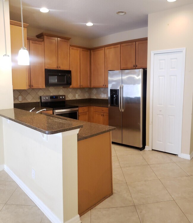 14030 Sparkling Cove Ln, Windermere, FL 34786 Townhome Rentals in