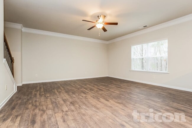 Foto del edificio - 55 Thorndale Ct