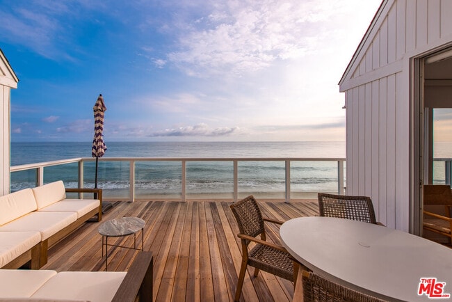 Building Photo - 21938 Pacific Coast Hwy