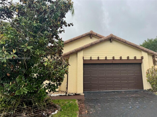 Foto del edificio - 2159 Baton Rouge