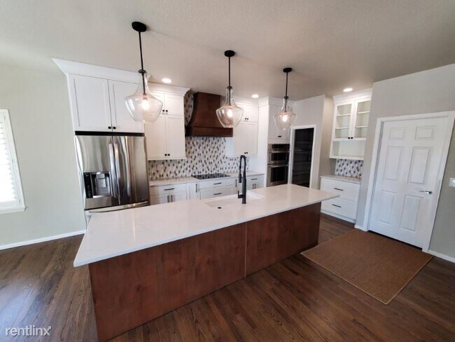 Foto del edificio - 5 br, 2.5 bath House - 101 Cobble Court
