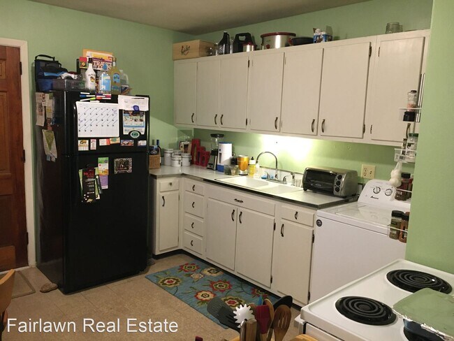 Building Photo - 2 br, 1 bath House - 212 Birch St.