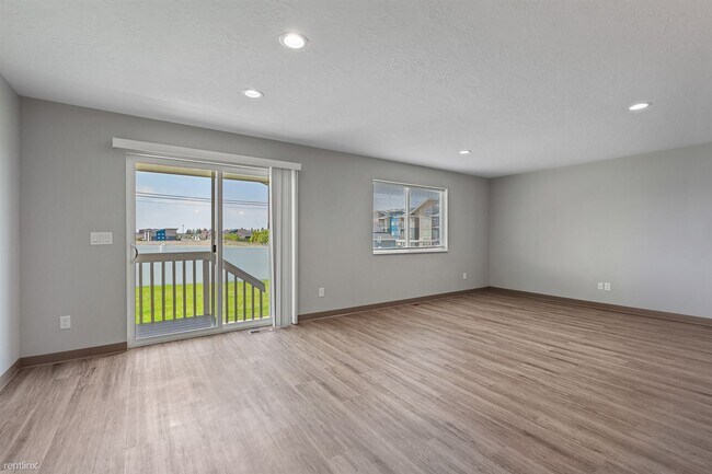 Foto del edificio - 3 br, 2 bath Duplex - 1211 North Coach Drive