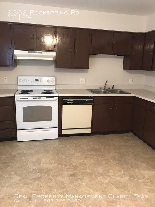 Foto del edificio - 2 Bed/1.5 Bath Southwyck Area Townhouse