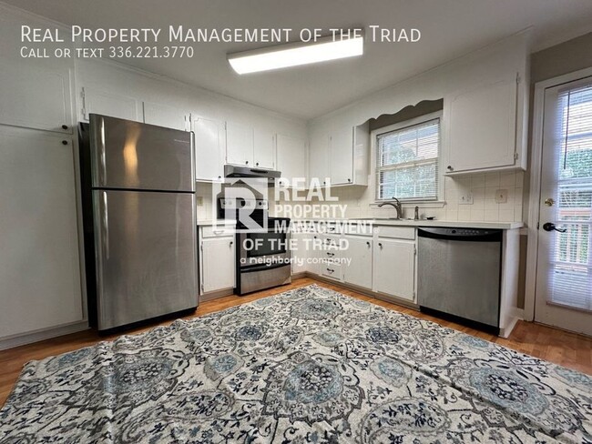 Foto del edificio - DAVIDSON CO CLEMMONS - 3BR/2BA Home on Cor...