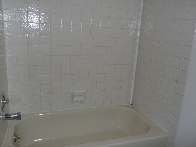 Foto del edificio - Independence Park 2bed two story washer & dryer in unit