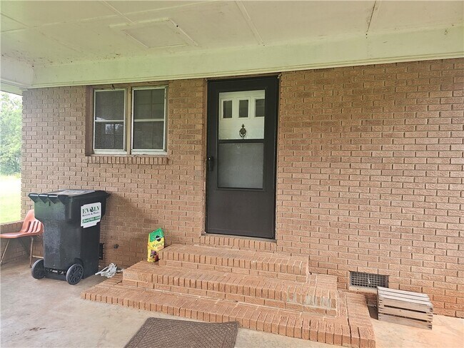 Foto del edificio - 150 Ralph Sheriff Rd