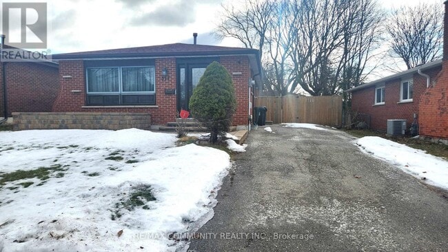 Building Photo - 317 Burrows Hall Blvd