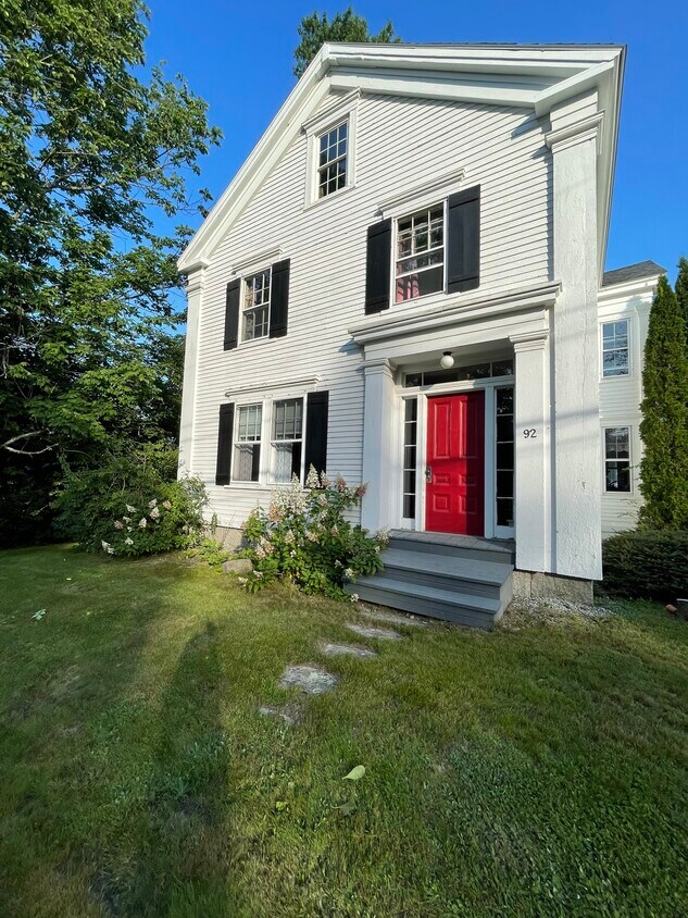 Primary Photo - 92 Pearl St