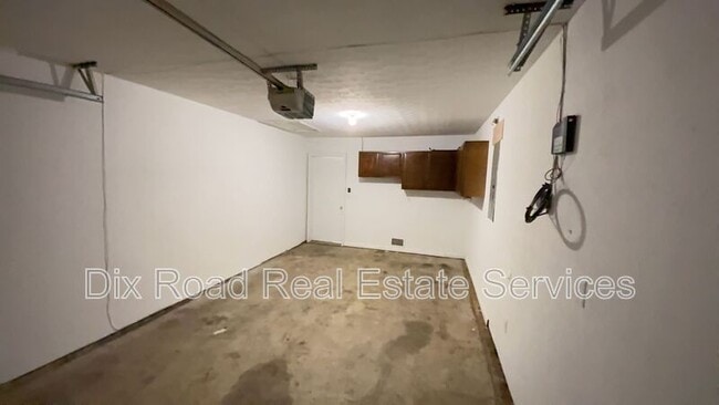 Building Photo - 5926 Janice Dr