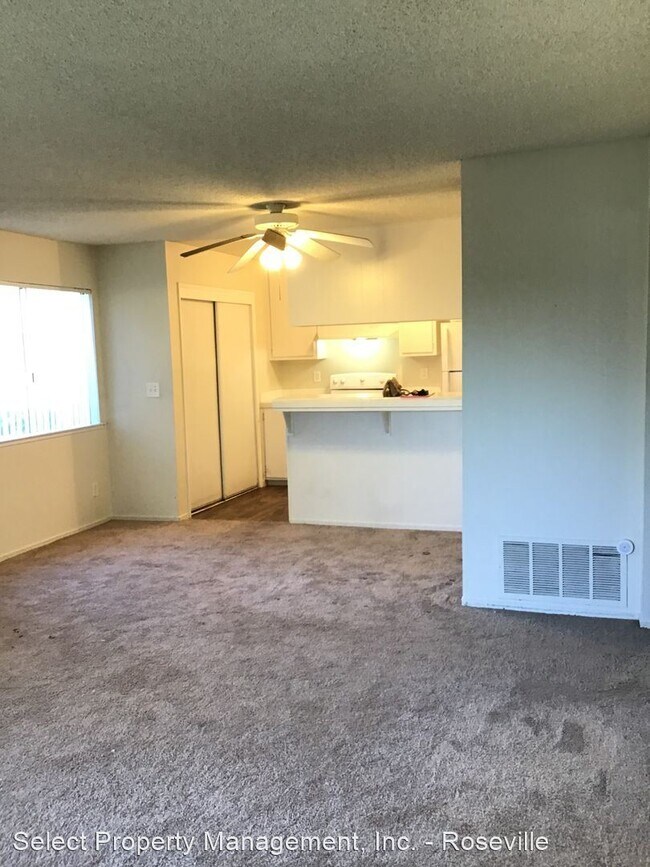 Building Photo - 2 br, 1 bath House - 4726 Greenholme Drive #1