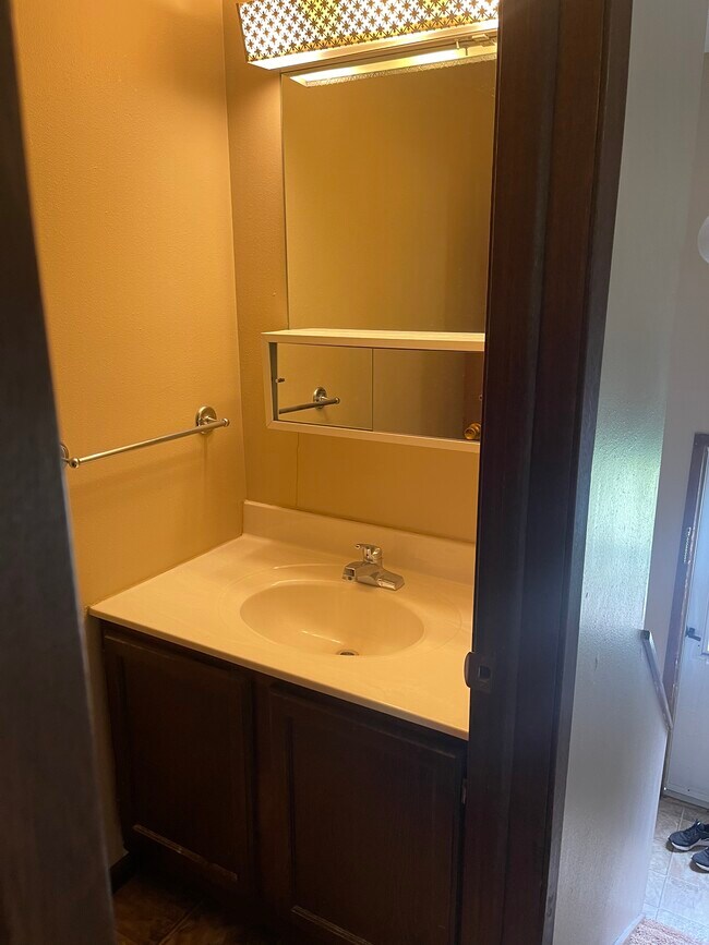 Foto del edificio - 1211 Greenhill Dr