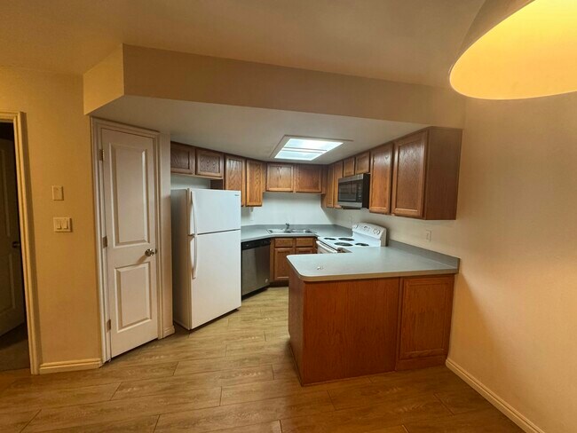 Foto del edificio - 41 400 S