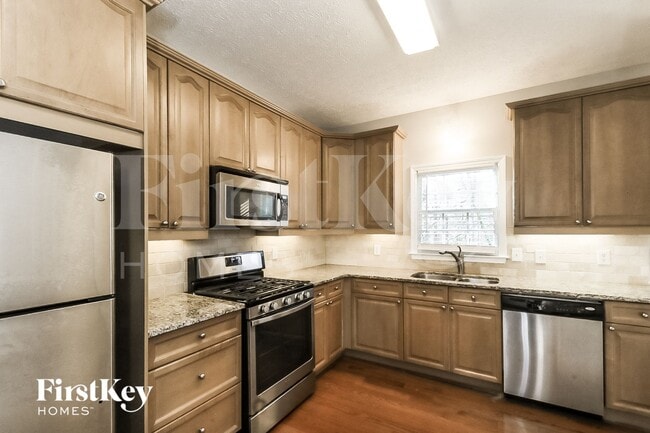 Foto del edificio - 211 Bennett Farms Trail