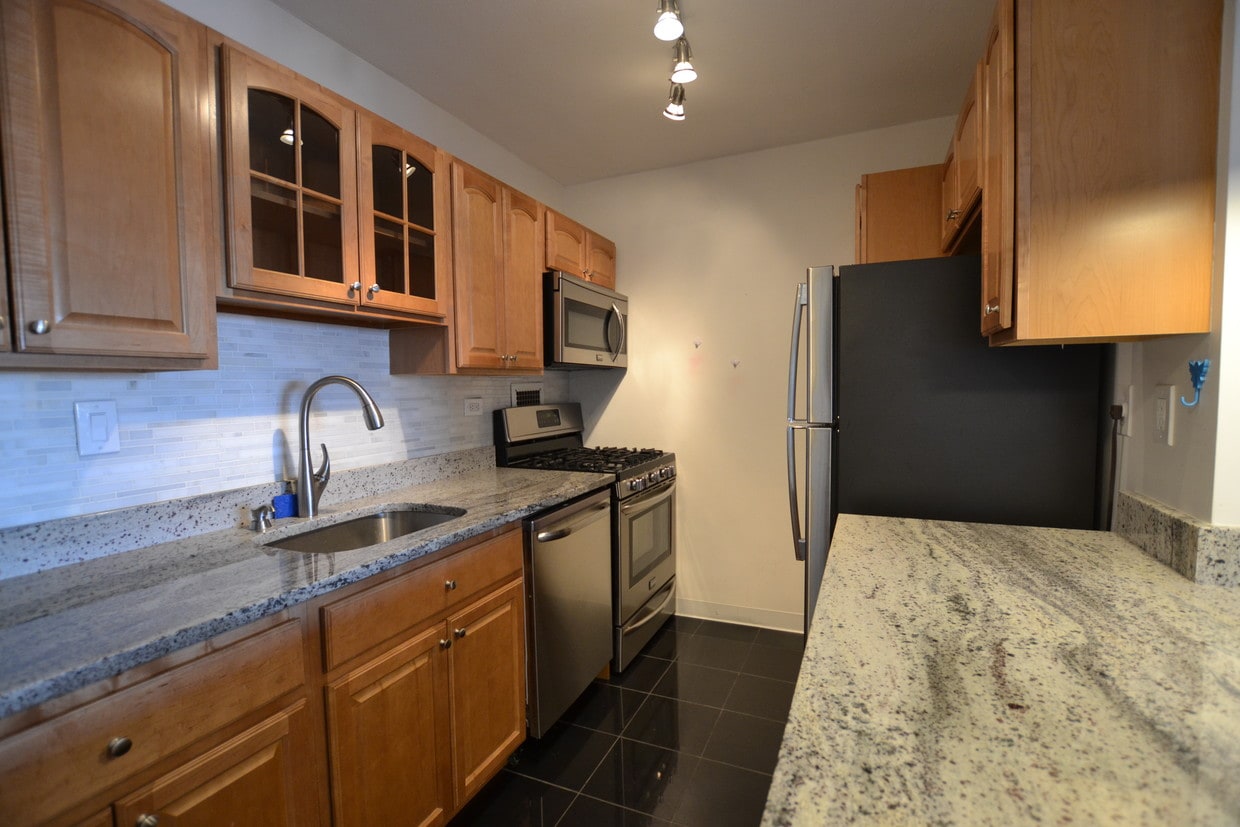 8 Whittier Pl, Boston, MA 02114 Apartments in Boston, MA