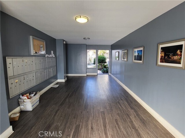 Building Photo - 2884 Sawtelle Blvd