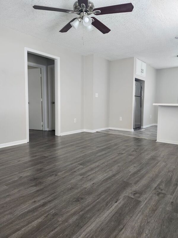 Foto del edificio - 1720 S Sterling Ave