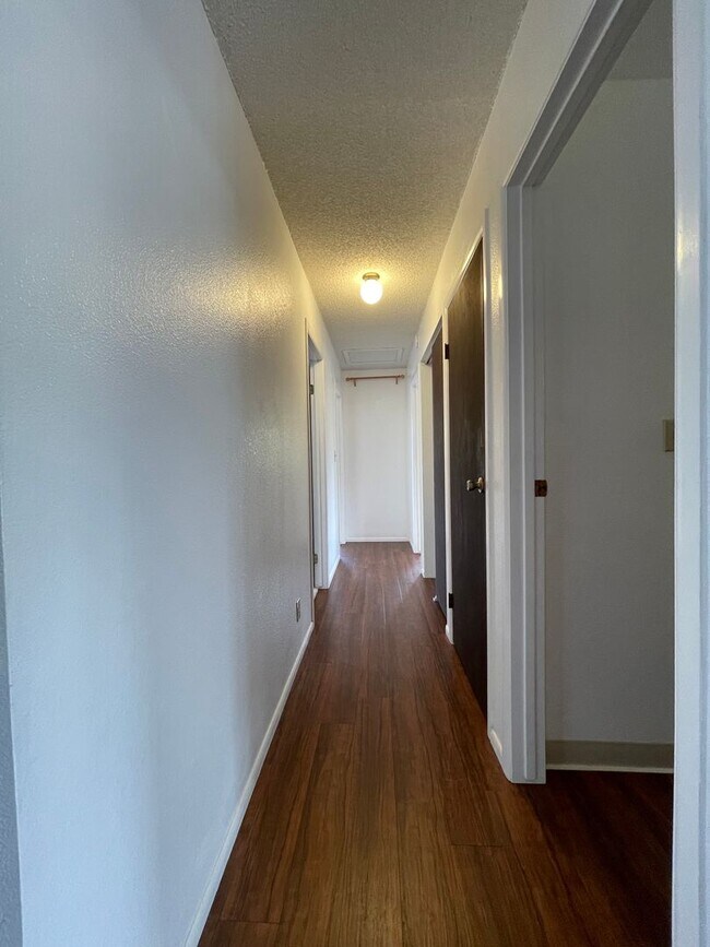 Building Photo - Single Family Detached Home