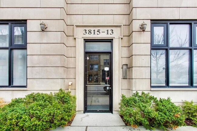 Foto del edificio - 3815 N Kedzie Ave