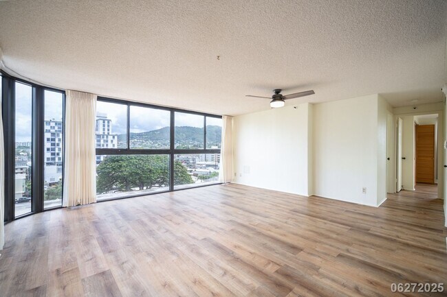 Foto del edificio - 2724 Kahoaloha Ln