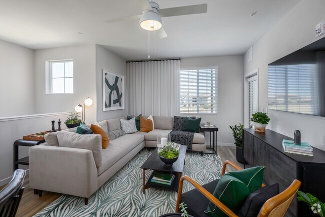 3HAB, 3BA - 1453 ft² - Sala de estar - Atwell at Folsom Ranch