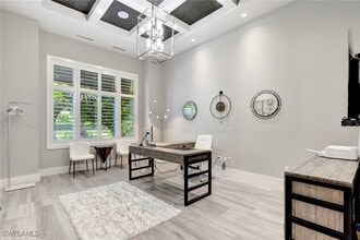 Building Photo - 555 Mooring Line Dr