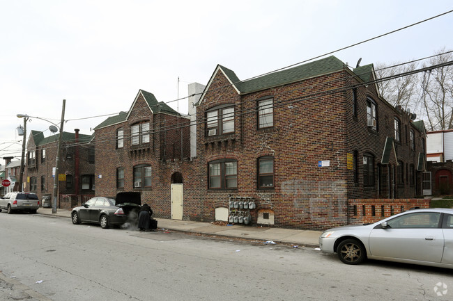 Building Photo - Richfield Gardens