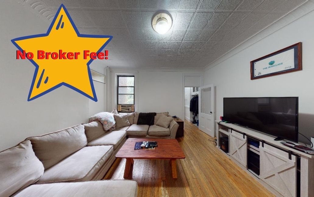 Primary Photo - 1026 Hudson St