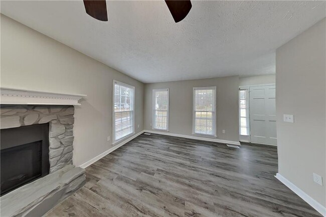 Building Photo - 89 White Oak St