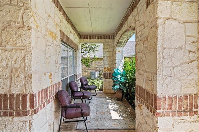 Building Photo - 8660 Lariat Cir