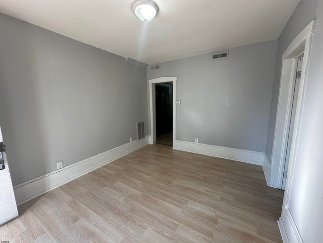 Foto del edificio - 1421 Drexel Ave