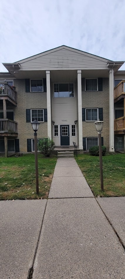 Building Photo - 45260 Keding St
