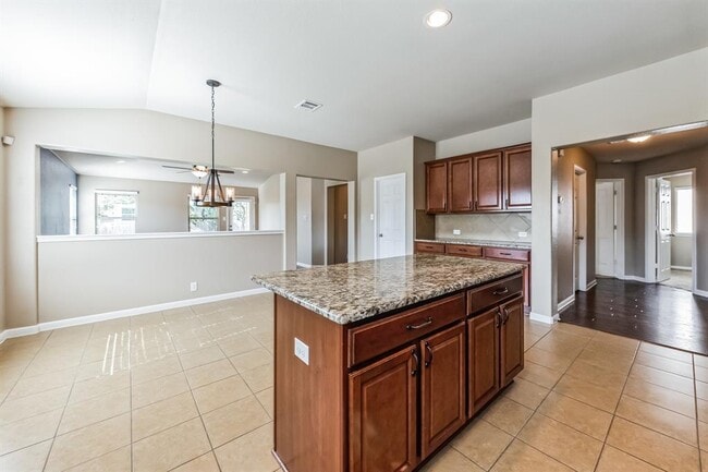 Building Photo - 2519 Nightshade Dr