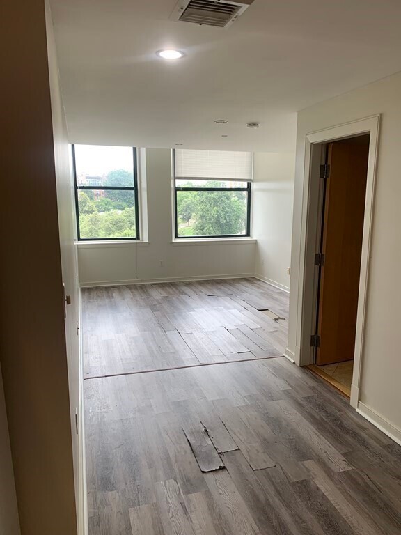 Building Photo - 129 Tremont St