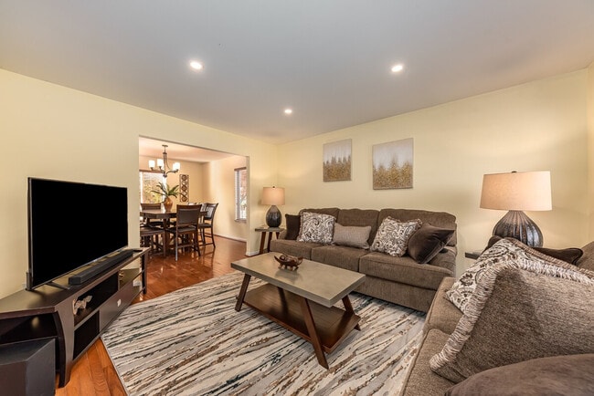 Building Photo - 2483 Warm Springs Ln