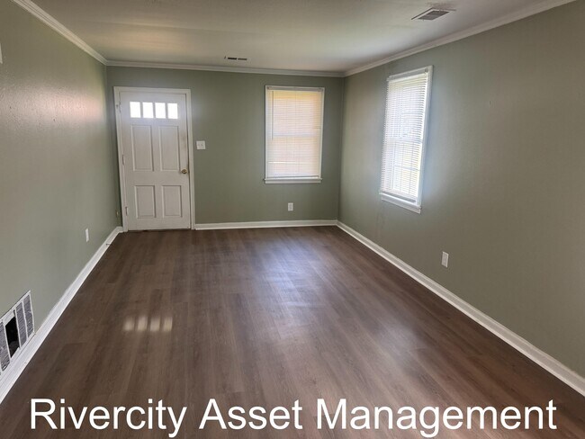 Foto del edificio - 4279 Ferndale Rd