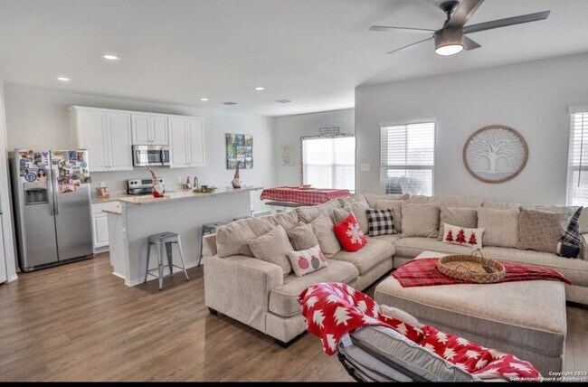 Photo - 6011 Macdona Ridge House